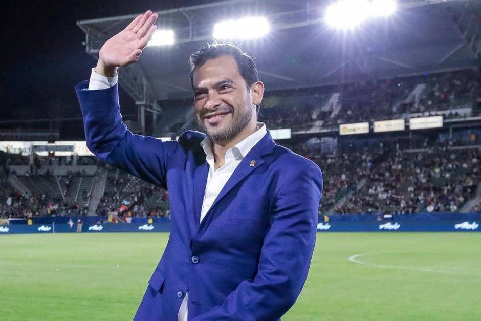 Carlos "El Pescado" Ru&iacute;z en el Camp Nou en Barcelona. (Foto: Twitter/Carlos Ruiz)