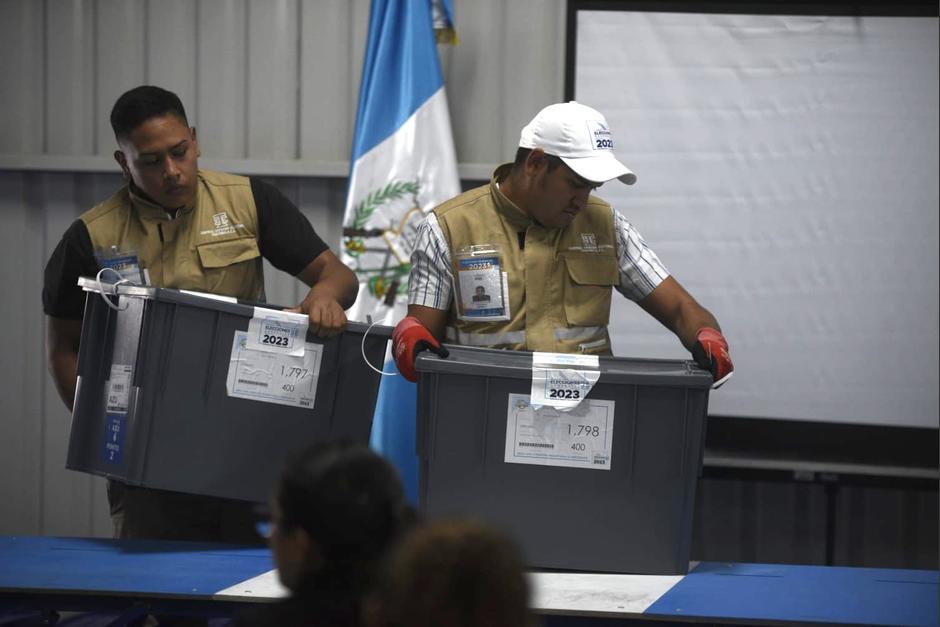 El partido Vamos ha exigido que se abran todas las cajas electorales durante una segunda revisi&oacute;n de escrutinios, ahora ordenada por la CC. (Foto: Wilder L&oacute;pez/Soy502)