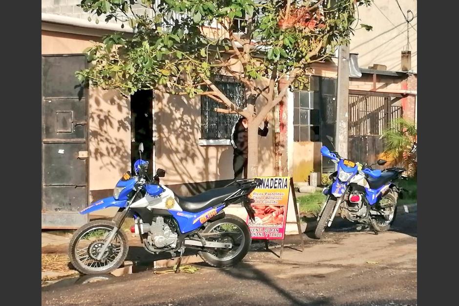 Cámara de seguridad capta el momento en que un hombre cometió un ataque armado en contra de una mujer. (Foto: redes sociales)