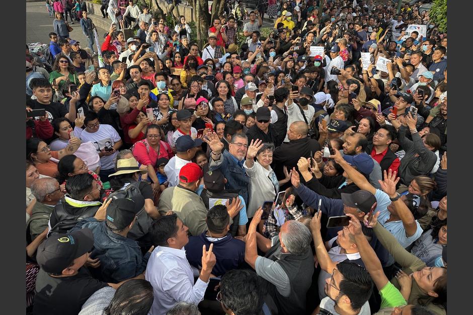 El presideciable Bernardo Ar&eacute;valo arranc&oacute; su campa&ntilde;a en Quetzaltenango. (Foto: Semilla)