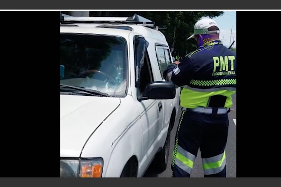 En redes sociales la PMT difundió un video que muestra a conductores desplazándose en exceso de velocidad. (Foto: captura de pantalla)&nbsp;