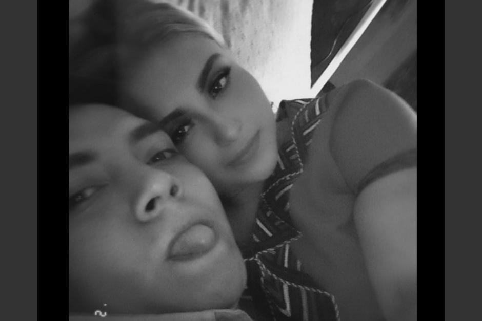 Una familia fue emboscada en El Periférico durante la noche del lunes 24 de julio, donde el conductor del vehículo falleció y su pareja resultó herida. (Foto: redes sociales)&nbsp;