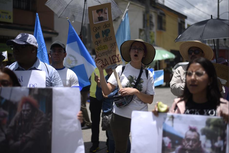 Decenas de personas han manifestado en contra de las acciones de la FECI y del MP en contra del TSE y el partido Movimiento Semilla. (Foto: Wilder López/Soy502)