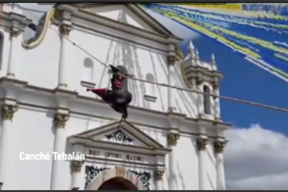 Un hombre cay&oacute; al vac&iacute;o en plena actividad durante una feria patronal. (Foto: captura de video)