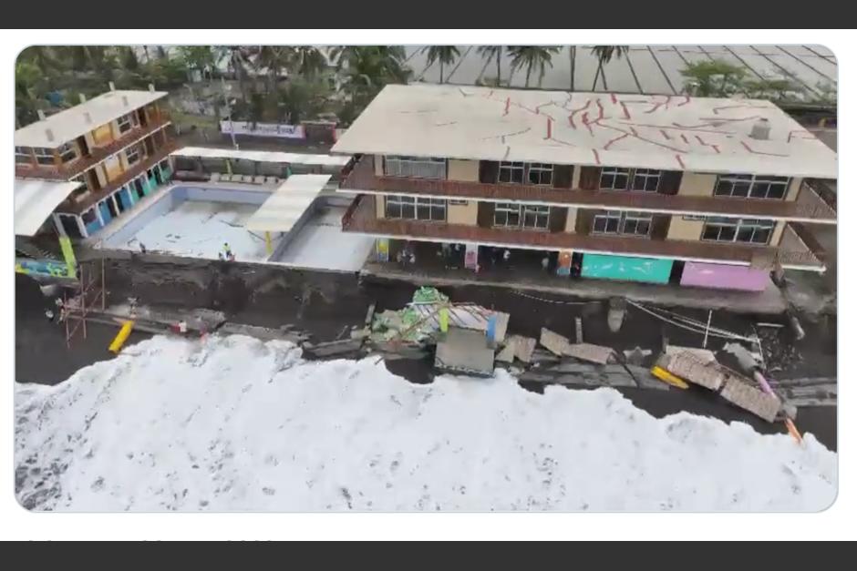 Los daños en un hotel en construcción que fueron provocados por el oleaje en Sipacate fueron aproximadamente del 5%.&nbsp; (Foto: Soy502)&nbsp;