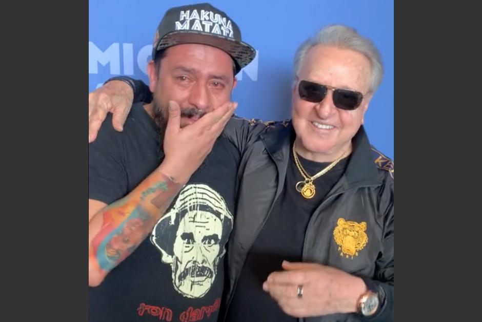 El emotivo momento que vivi&oacute; un fan&aacute;tico al conocer a Carlos Villagr&aacute;n "Quico". (Foto: captura de video/TikTok)