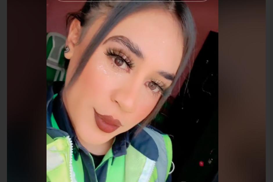 Rosario es una agente de municipal de San Miguel Petapa. (Foto: captura de pantalla)