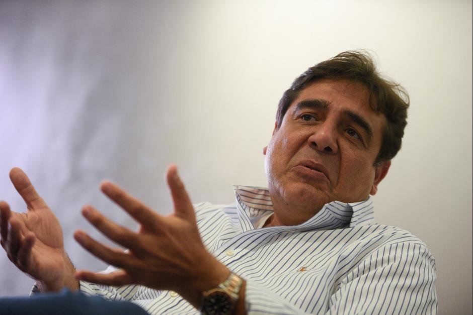 Carlos Pineda ofreci&oacute; una entrevista a Soy502 donde habl&oacute; de su Visa y otras cosas. (Foto: Wilder L&oacute;pez/Soy502)