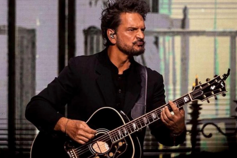 En redes sociales se mostró una foto del artista cuando era niño. Foto: Instagram