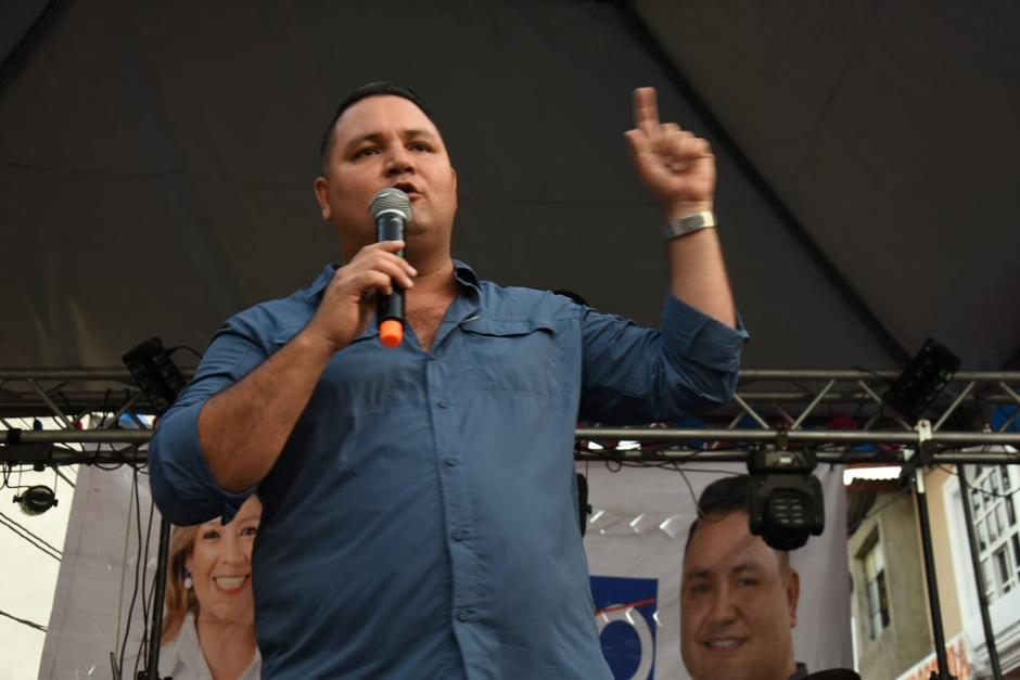 Víctor Lemus es el candidato a alcalde por el partido Cambio. (Foto: Facebook Cambio)