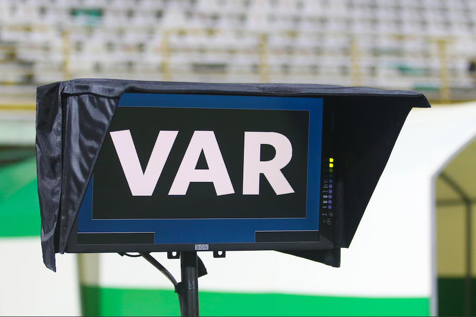 El curioso "VAR" que se utiliza en un campeonato de fútbol entre equipos de Totonicapán. (Foto: Ilustrativa)