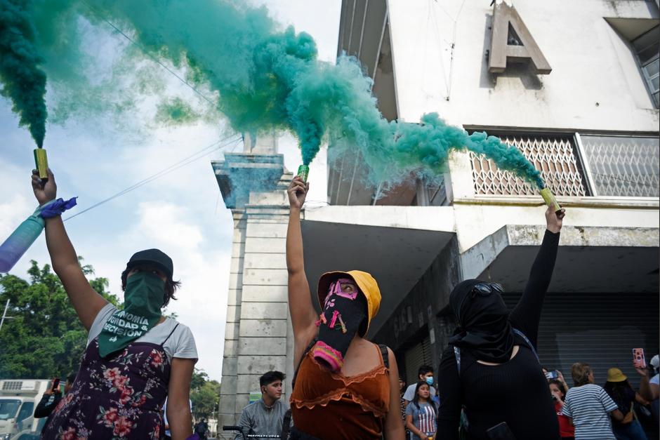 La segunda marcha por el D&iacute;a Internacional de la Mujer realizada por mujeres guatemaltecas inici&oacute; a las 13 horas.  (Foto: Wilder L&oacute;pez/Soy502) 