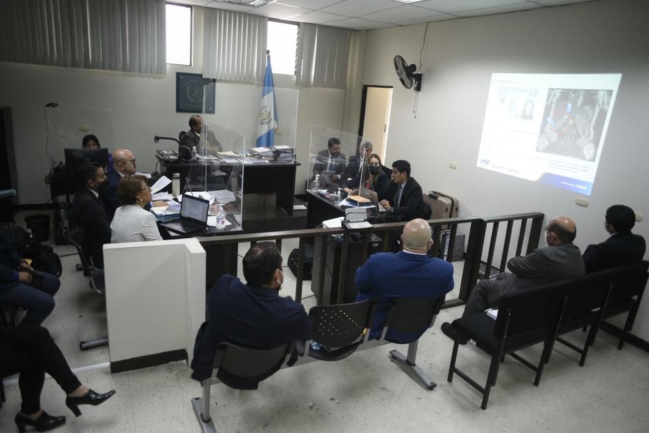 El Colegio de M&eacute;dicos respald&oacute; a los cuatro m&eacute;dicos ligados a proceso penal por el caso de la extracci&oacute;n de un ri&ntilde;&oacute;n sano. (Foto: Soy502/Archivo)