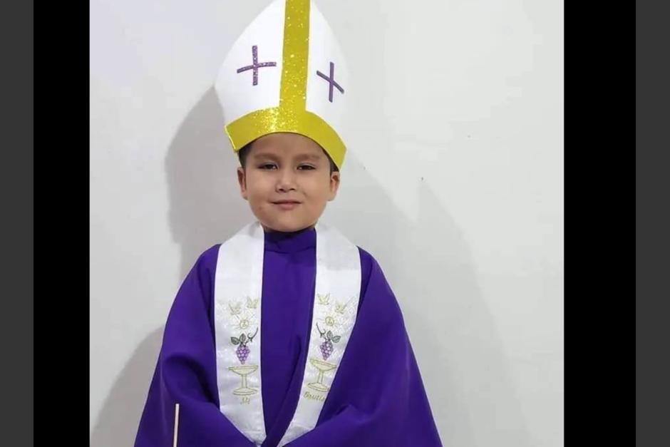 El sue&ntilde;o de Josu&eacute; R&oacute;mulo es convertirse en sacerdote. (Foto: redes sociales)