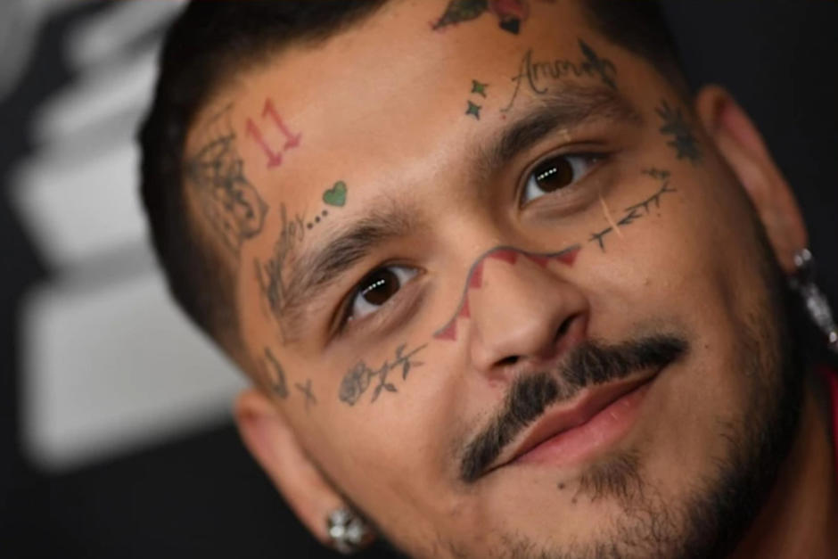 El famoso se limpiará la cara., (Foto: AFP)