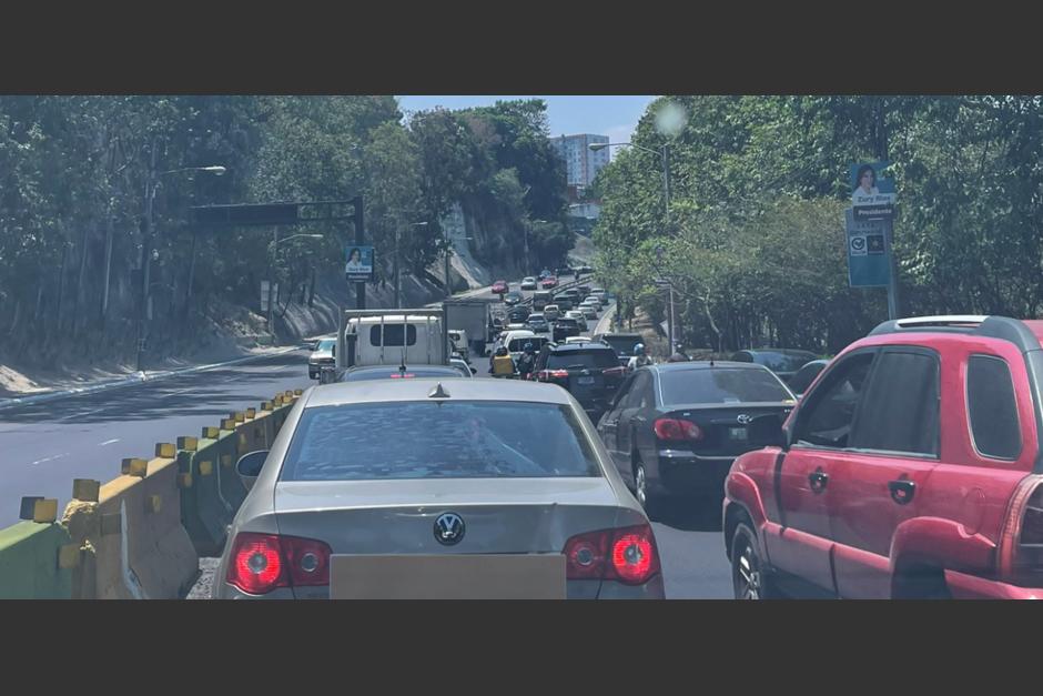 Este martes 9 de marzo se reporta tráfico en el bulevar Vista Hermosa.&nbsp; (Foto: cortesía/Ligia Figueroa)