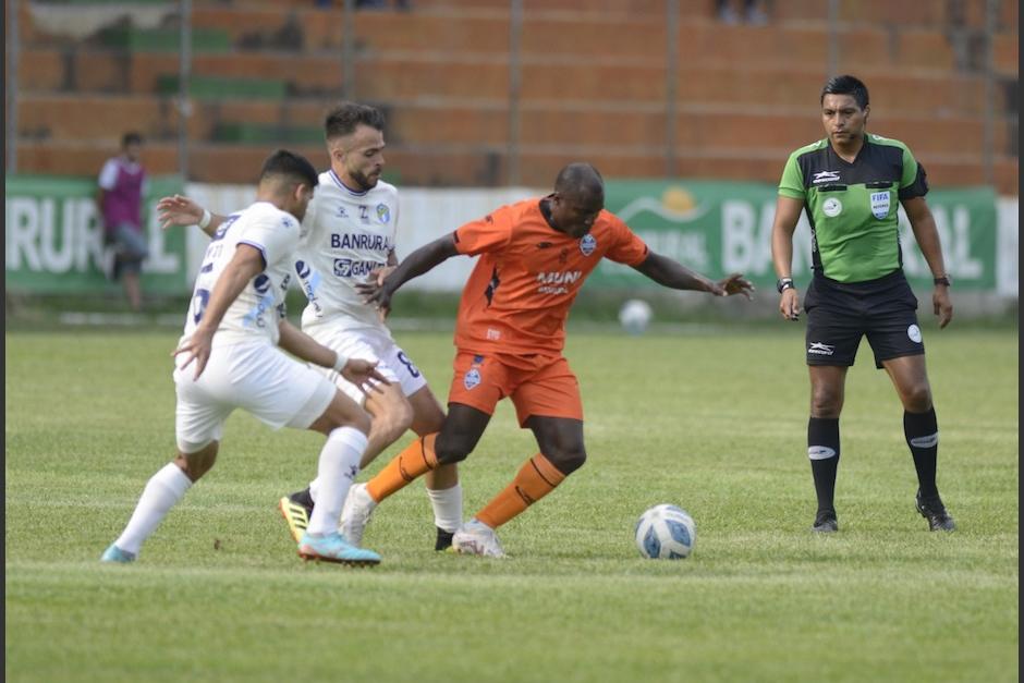 Comunicaciones anot&oacute; un autogol que ayud&oacute; a la victoria de Achaupa. (Foto: Nuestro Diario)