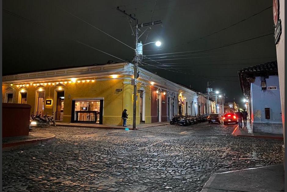 Un turista de origen estadounidense salió a caminar y se desplomó en una de las calles de Antigua Guatemala. (Foto ilustrativa: Archivo/Soy502)