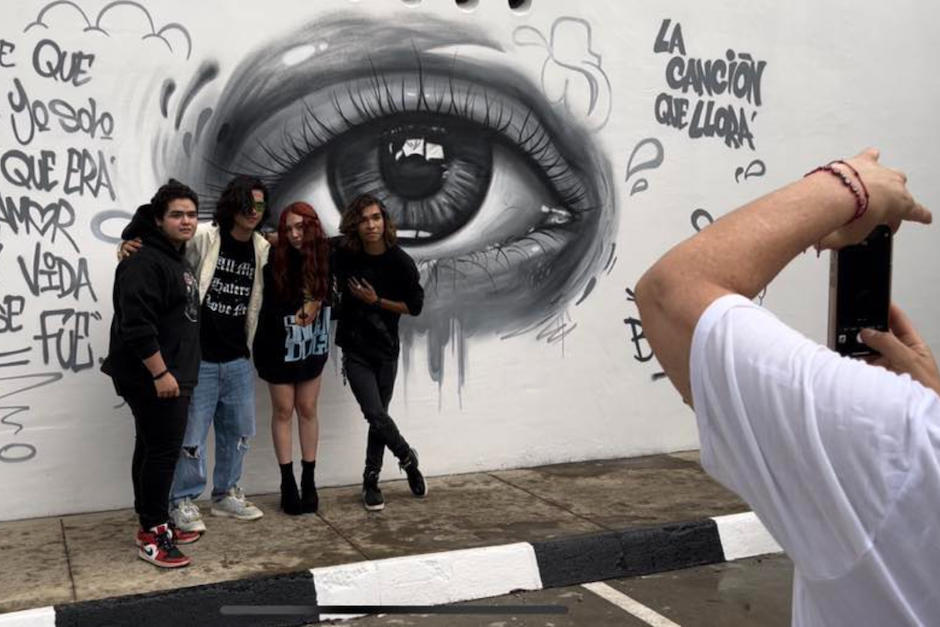 Un artista guatemalteco se inspiró en la canción de Sebas Bárcenas firmada por Sony. (Foto: Selene Mejía/Soy502)