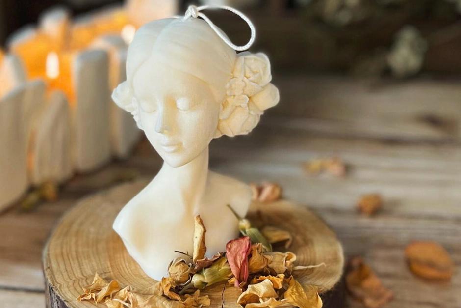 Al utilizar velas de cera de soya contribuyen al cuidado del medio ambiente. (Foto: Ayacucho)