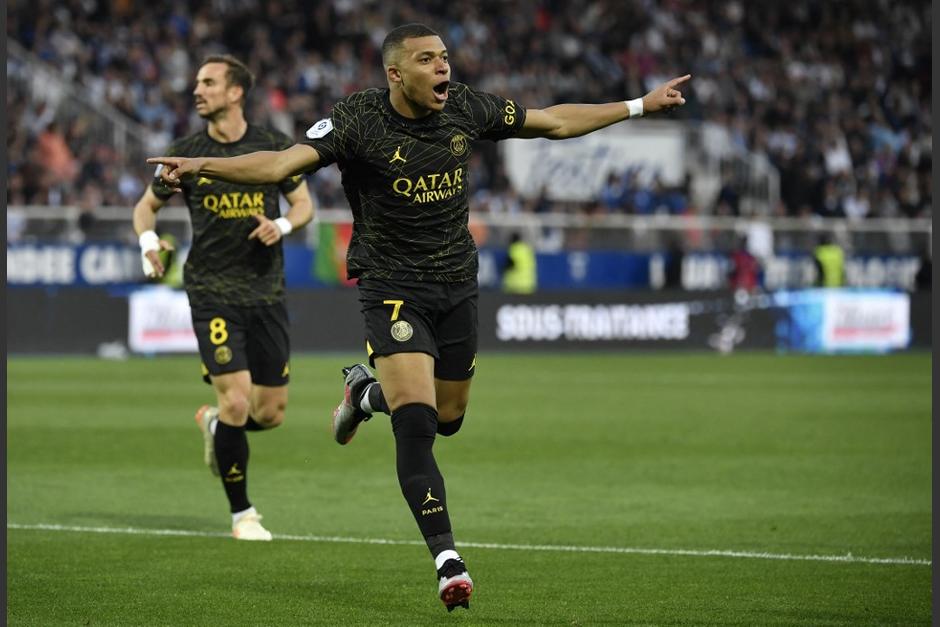 Kylian Mbappé colaboró con un triunfo para su equipo que lo impulsa a estar más cerca del título. (Foto: AFP)