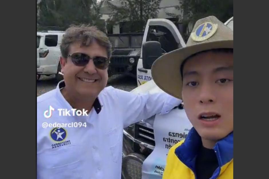 Edgar Chin denunció que usurparon su identidad para robarle fuerte suma de dinero. Carlos Pineda, presidenciable del mismo partido, dijo que le habían clonado tarjetas y que le robaron Q300 mil. (Foto: captura de pantalla)&nbsp;