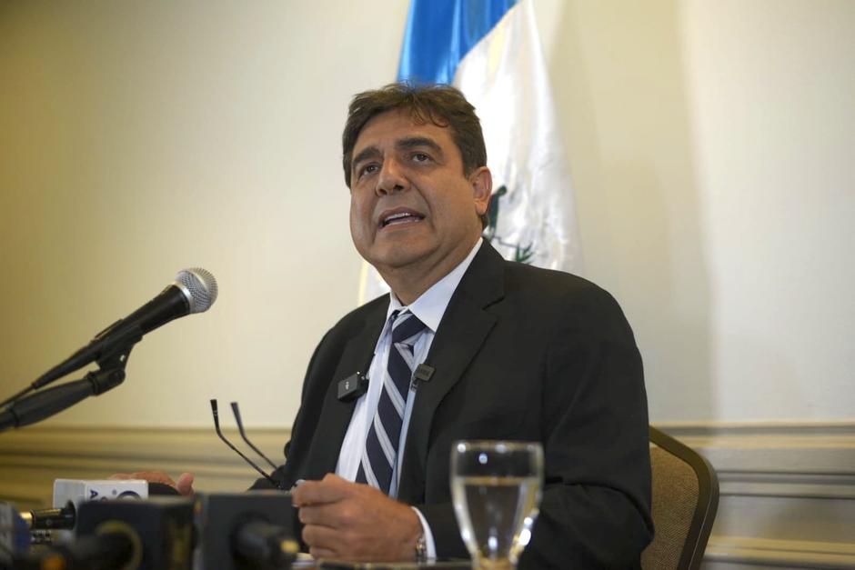 Carlos Pineda pelea su inscripci&oacute;n como candidato a la presidencia. (Foto Wilder L&oacute;pez/Soyy502)&nbsp; &nbsp; &nbsp; &nbsp; &nbsp; &nbsp; &nbsp; &nbsp; &nbsp; &nbsp; &nbsp; &nbsp; &nbsp; &nbsp; &nbsp; &nbsp; &nbsp; &nbsp; &nbsp; &nbsp; &nbsp; &nbsp; &nbsp; &nbsp; &nbsp; &nbsp; &nbsp; &nbsp; &nbsp; &nbsp; &nbsp; &nbsp; &nbsp; &nbsp; &nbsp; &nbsp; &nbsp; &nbsp; &nbsp; &nbsp; &nbsp; &nbsp; &nbsp; &nbsp; &nbsp; &nbsp; &nbsp; &nbsp; &nbsp; &nbsp; &nbsp; &nbsp; &nbsp; &nbsp; &nbsp; &nbsp; &nbsp; &nbsp; &nbsp; &nbsp; &nbsp; &nbsp; &nbsp; &nbsp; &nbsp; &nbsp; &nbsp; &nbsp; &nbsp; &nbsp; &nbsp; &nbsp; &nbsp; &nbsp; &nbsp; &nbsp; &nbsp; &nbsp; &nbsp; &nbsp; &nbsp; &nbsp; &nbsp; &nbsp; &nbsp; &nbsp; &nbsp; &nbsp; &nbsp; &nbsp; &nbsp; &nbsp; &nbsp; &nbsp; &nbsp; &nbsp; &nbsp; &nbsp; &nbsp; &nbsp; &nbsp; &nbsp; &nbsp; &nbsp; &nbsp; &nbsp; &nbsp; &nbsp; &nbsp; &nbsp; &nbsp; &nbsp; &nbsp; &nbsp; &nbsp; &nbsp; &nbsp; &nbsp; &nbsp; &nbsp; &nbsp; &nbsp; &nbsp; &nbsp; &nbsp; &nbsp; &nbsp; &nbsp; &nbsp; &nbsp; &nbsp; &nbsp; &nbsp; &nbsp; &nbsp; &nbsp; &nbsp; &nbsp; &nbsp; &nbsp; &nbsp; &nbsp; &nbsp; &nbsp; &nbsp; &nbsp; &nbsp; &nbsp; &nbsp; &nbsp; &nbsp; &nbsp; &nbsp; &nbsp; &nbsp; &nbsp; &nbsp; &nbsp; &nbsp; &nbsp; &nbsp; &nbsp; &nbsp; &nbsp; &nbsp; &nbsp; &nbsp; &nbsp; &nbsp; &nbsp; &nbsp; &nbsp; &nbsp; &nbsp; &nbsp; &nbsp; &nbsp; &nbsp; &nbsp; &nbsp; &nbsp; &nbsp; &nbsp; &nbsp; &nbsp; &nbsp; &nbsp; &nbsp; &nbsp; &nbsp; &nbsp; &nbsp; &nbsp; &nbsp; &nbsp; &nbsp; &nbsp; &nbsp; &nbsp; &nbsp; &nbsp; &nbsp; &nbsp; &nbsp; &nbsp; &nbsp; &nbsp; &nbsp; &nbsp; &nbsp; &nbsp; &nbsp; &nbsp; &nbsp; &nbsp; &nbsp; &nbsp; &nbsp; &nbsp; &nbsp; &nbsp; &nbsp; &nbsp; &nbsp; &nbsp; &nbsp; &nbsp; &nbsp; &nbsp; &nbsp; &nbsp; &nbsp; &nbsp; &nbsp; &nbsp; &nbsp; &nbsp; &nbsp; &nbsp; &nbsp; &nbsp; &nbsp; &nbsp; &nbsp; &nbsp; &nbsp; &nbsp; &nbsp; &nbsp; &nbsp; &nbsp; &nbsp; &nbsp; &nbsp; &nbsp; &nbsp; &nbsp; &nbsp; &nbsp; &nbsp; &nbsp; &nbsp; &nbsp; &nbsp; &nbsp; &nbsp; &nbsp; &nbsp; &nbsp; &nbsp; &nbsp; &nbsp; &nbsp; &nbsp; &nbsp; &nbsp; &nbsp; &nbsp; &nbsp; &nbsp; &nbsp; &nbsp; &nbsp; &nbsp; &nbsp; &nbsp; &nbsp; &nbsp; &nbsp; &nbsp; &nbsp; &nbsp; &nbsp; &nbsp; &nbsp; &nbsp; &nbsp; &nbsp; &nbsp; &nbsp; &nbsp; &nbsp; &nbsp; &nbsp;&nbsp;