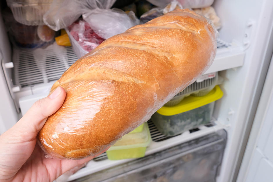 El pan es un alimento que no se recomienda guardar dentro del congelador. (Foto: Shutterstock)
