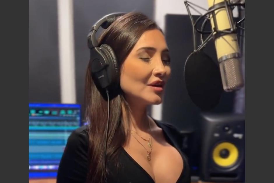 Massiel Carrillo sorprendió estrenándose como cantante luego de la polémica por sus reacciones a las críticas. (Foto: Captura de video)