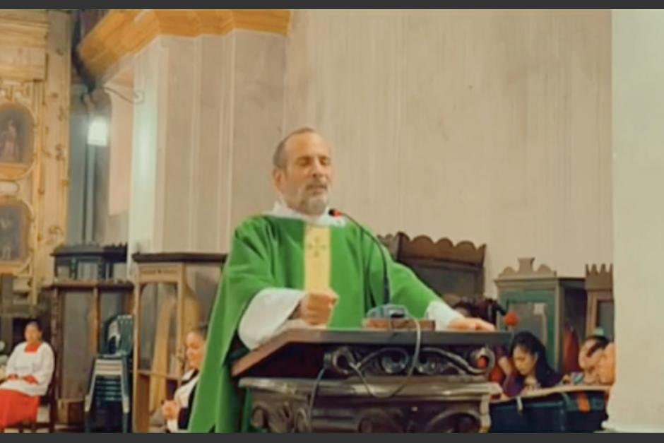 El sacerdote envi&oacute; un contundente mensaje a las autoridades guatemaltecas en el contexto de la crisis pol&iacute;tica. (Foto: captura de video)