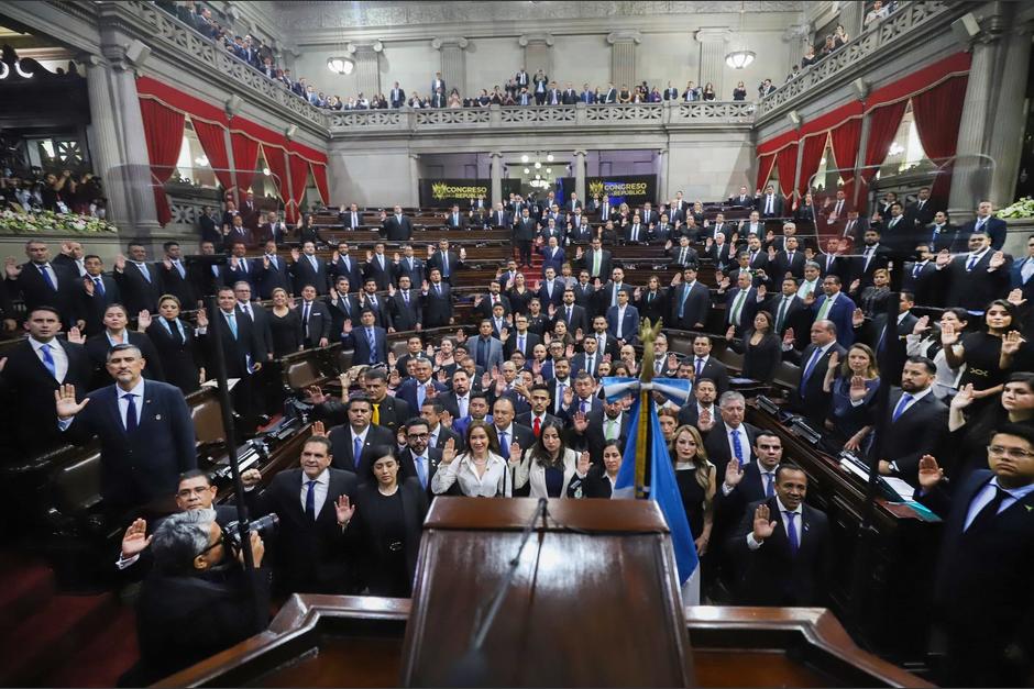 159 de los 160 diputados que integran la X Legislatura fueron juramentados. (Foto: Congreso)