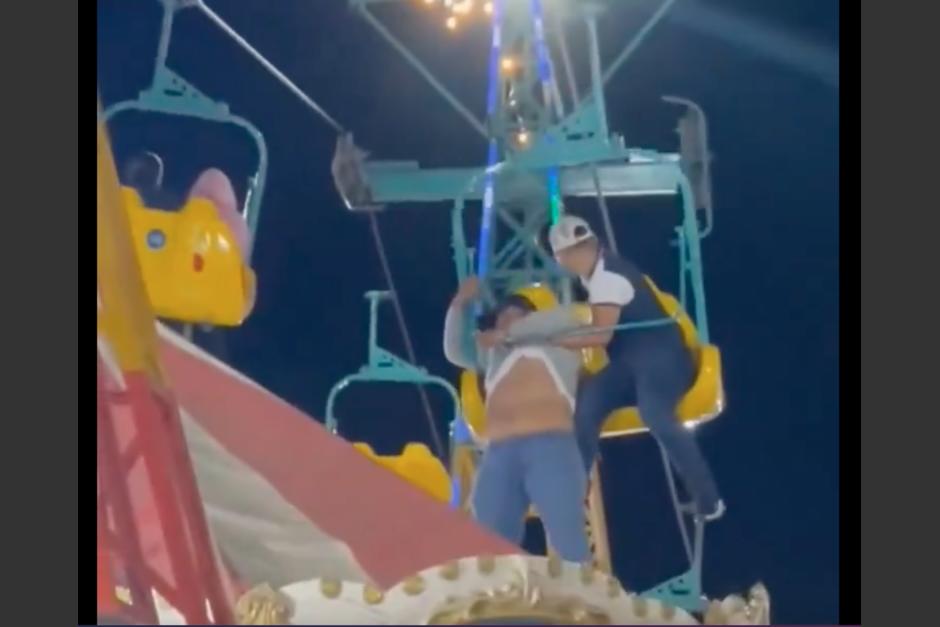 Un juego mecánico estuvo a punto de desplomarse en la feria de Ipala, Chiquimula. (Foto: redes sociales)&nbsp;