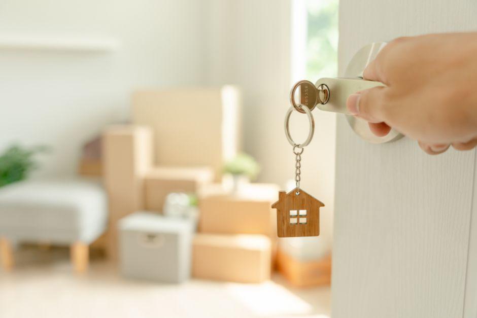 Una de las condiciones para tener acceso a la vivienda puede ser un empleo formal, buen récord crediticio, entre otros. (Foto ilustrativa: Shuttterstock)