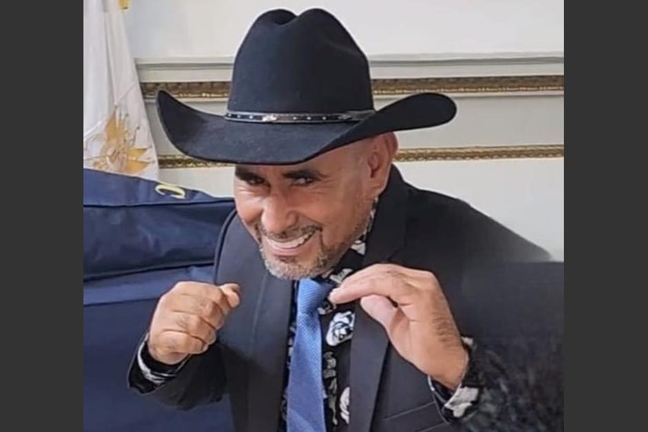 El diputado Esduin Javier sigue esperando a que el expresidente del Congreso acepte un duelo de boxeo. (Foto: Emilio Dávila)