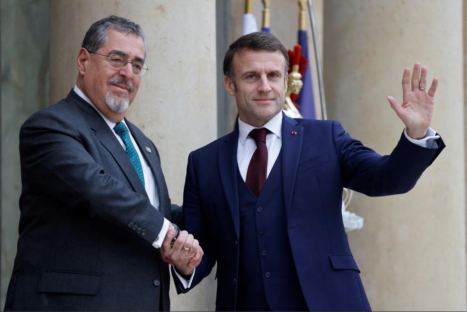 Los presidentes Bernardo Ar&eacute;valo y Emmanuel Macron se reunieron en Par&iacute;s, Francia. (Foto: AFP)