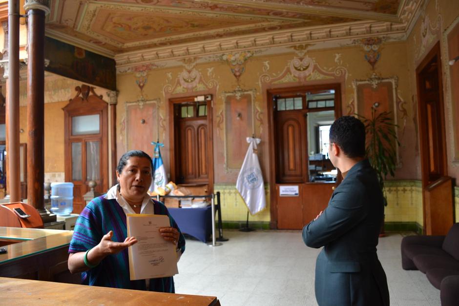 Cristian Andre&eacute; Natareno Ju&aacute;rez, sobrino de Rafael Curruchiche, fue sorprendido cuando grababa una conversaci&oacute;n con la presidenta del TSE, Blanca Alfaro. (Foto: Cortes&iacute;a)