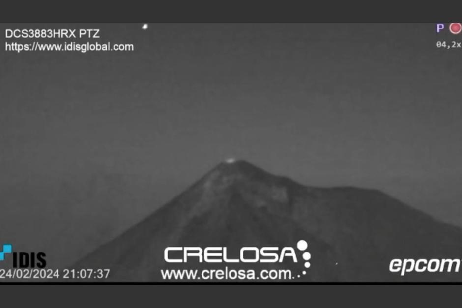 Experto revel&oacute; explicaciones detr&aacute;s de los objetos extra&ntilde;os captados en el volc&aacute;n de Fuego. (Foto: captura de pantalla)&nbsp;
