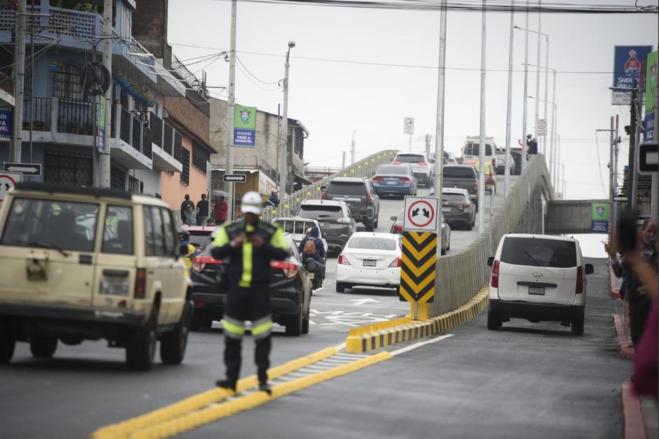 El alcalde capitalino declaró sobre el paso a desnivel de la 13 calle recién habilitado. (Foto: Wilder López/Soy502)