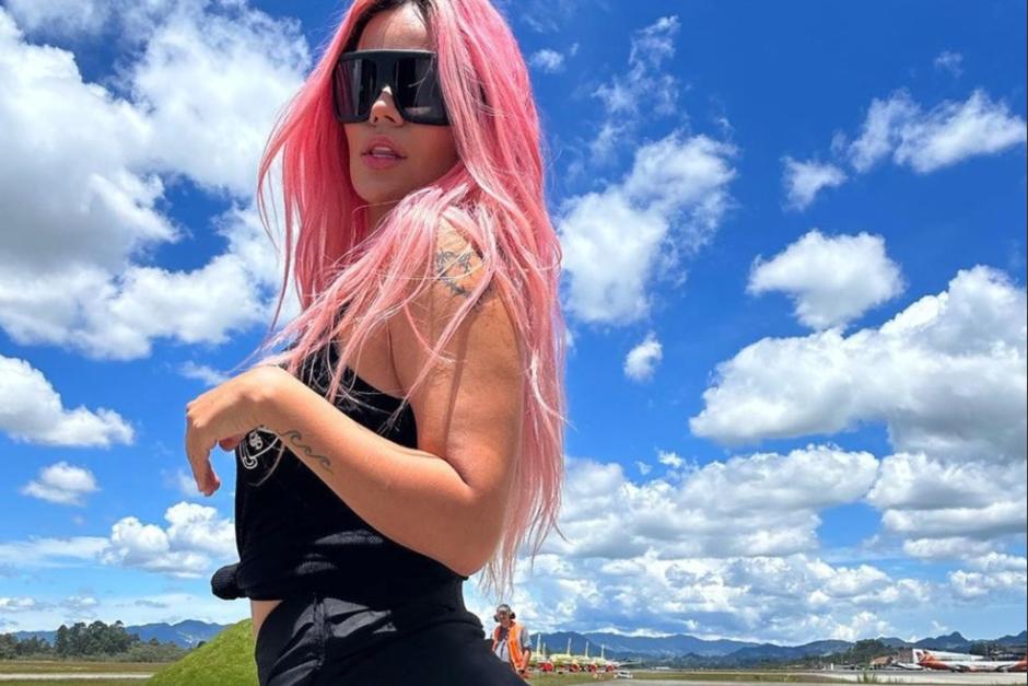 "Karol G" llegó a Guatemala esta tarde de viernes 1 de marzo, según confirmó a Soy502 Migración. (Foto: Instagram/KarolG)&nbsp;