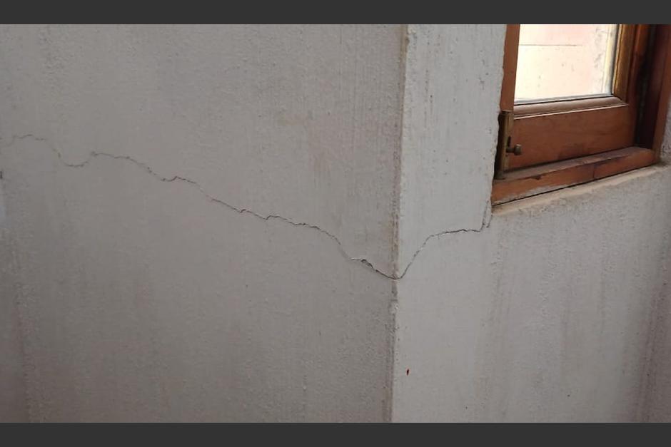 El temblor de esta ma&ntilde;ana provoc&oacute; da&ntilde;os en algunos inmuebles, seg&uacute;n dan cuenta las im&aacute;genes. (Foto: Conred)
