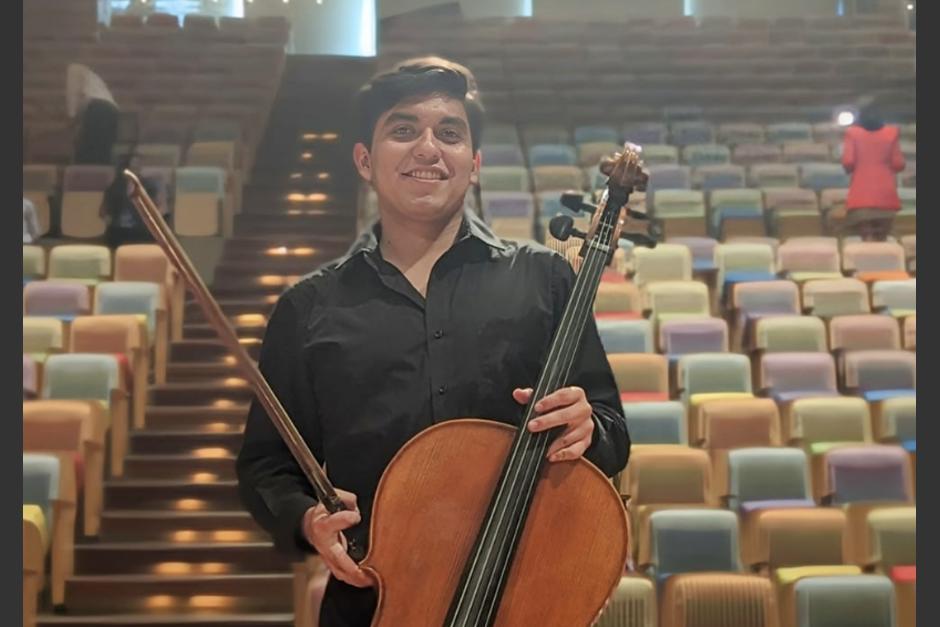 El joven guatemalteco busca viajar a Estados Unidos para representar a Guatemala en un festival. (Foto: redes sociales)