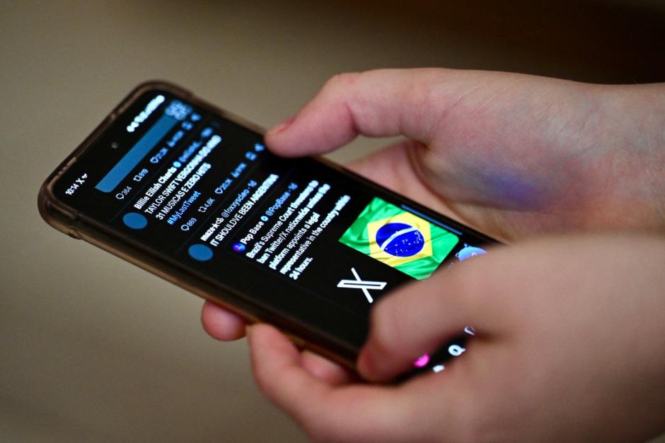 Corte suprema de Brasil confirma suspensión de red social X. (Foto: AFP)