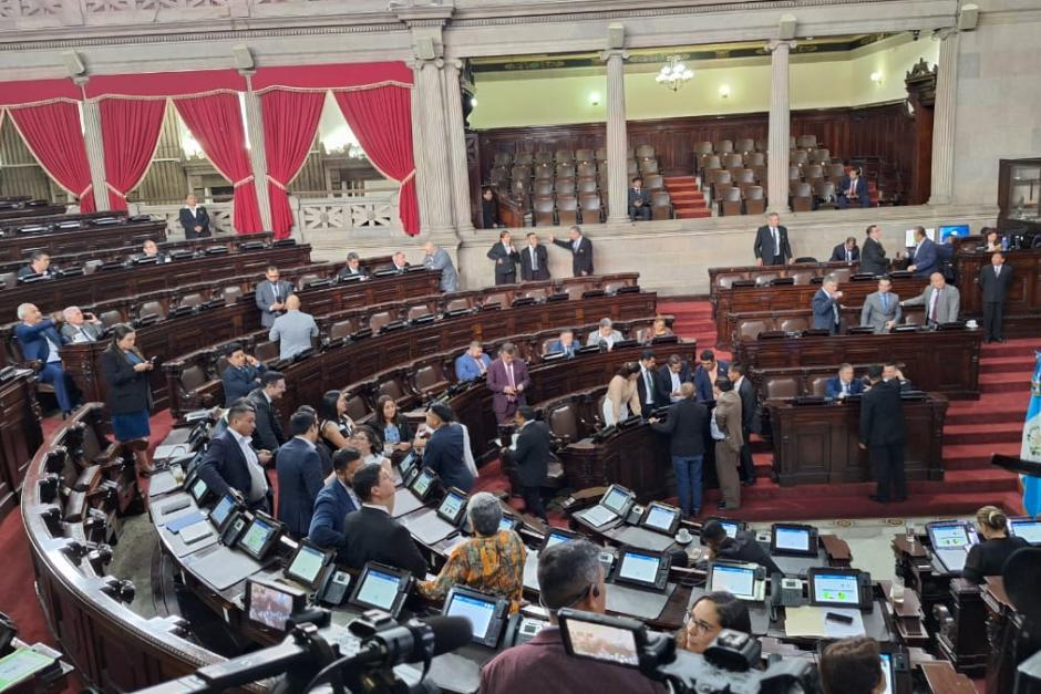 Diputados de distintas bancadas han reconocido que no hay acuerdos para una agenda legislativa prioritaria en el Congreso. (Foto: Archivo/Soy502)