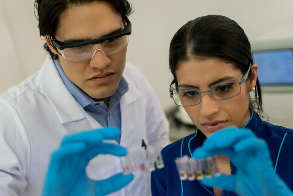 Acude a la convocatoria de becas EducaCTI de Senacyt. (Foto: OEI)