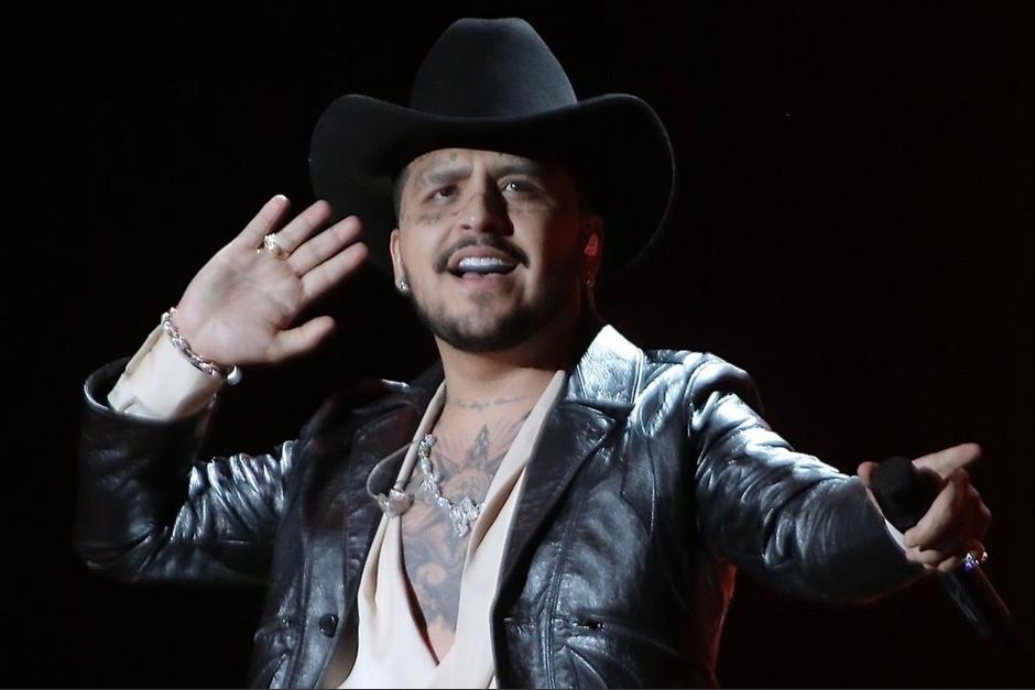 Conmovido por el apoyo de sus fans, Christian Nodal se compromete a compartir más música. (Foto: X)