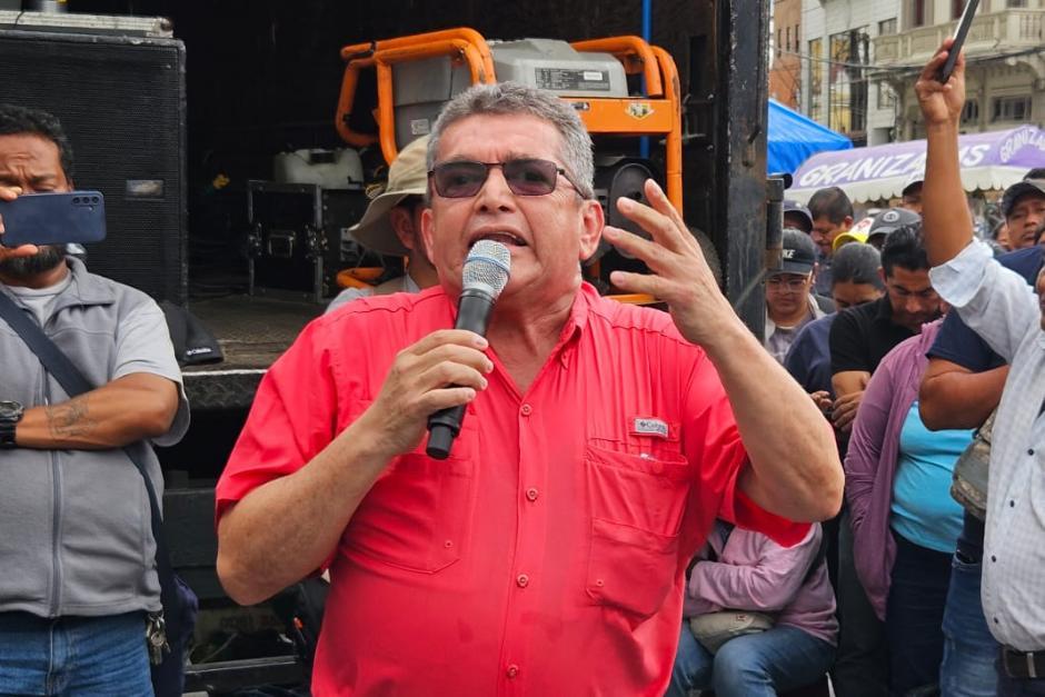 El STEG, dirigido por Joviel Acevedo, informó que volverán a las aulas y retomarán las clases en sus escuelas. (Foto ilustrativa: Wilder López/Soy502)