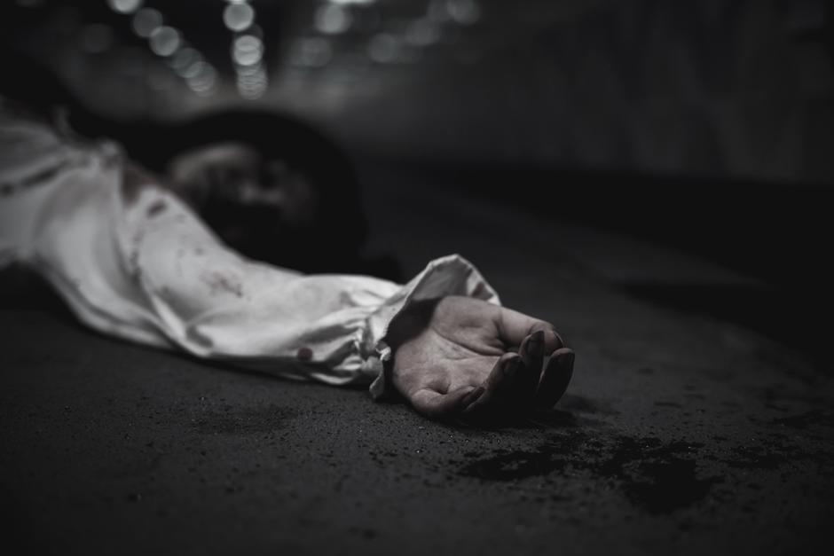 El cuerpo de la víctima estaba en un terreno baldío. (Foto: Shutterstock)