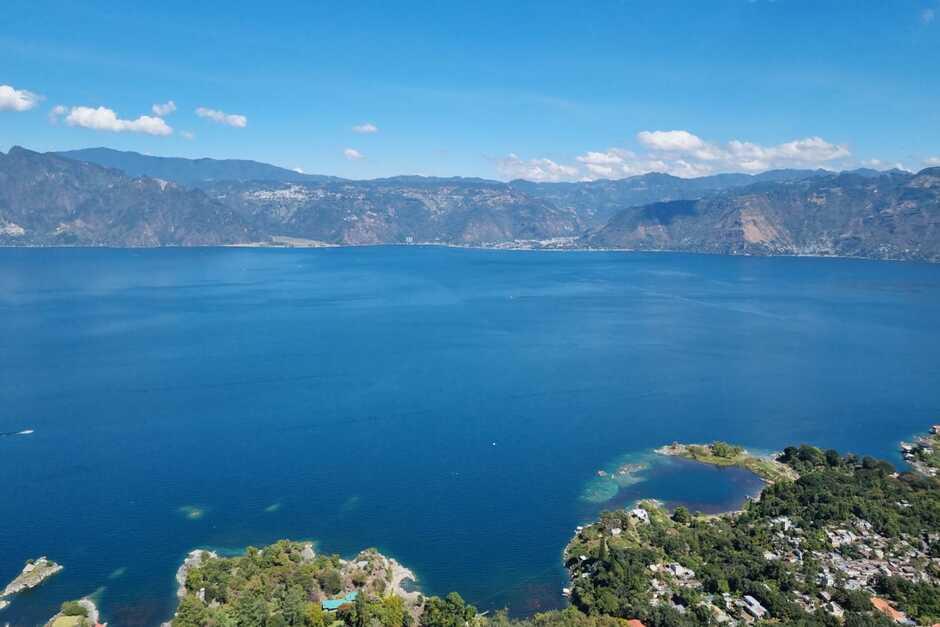 La vista panorámica del lago Atitlán deslumbra a los visitantes. (Foto: Alfonso Guárquez/Colaborador)