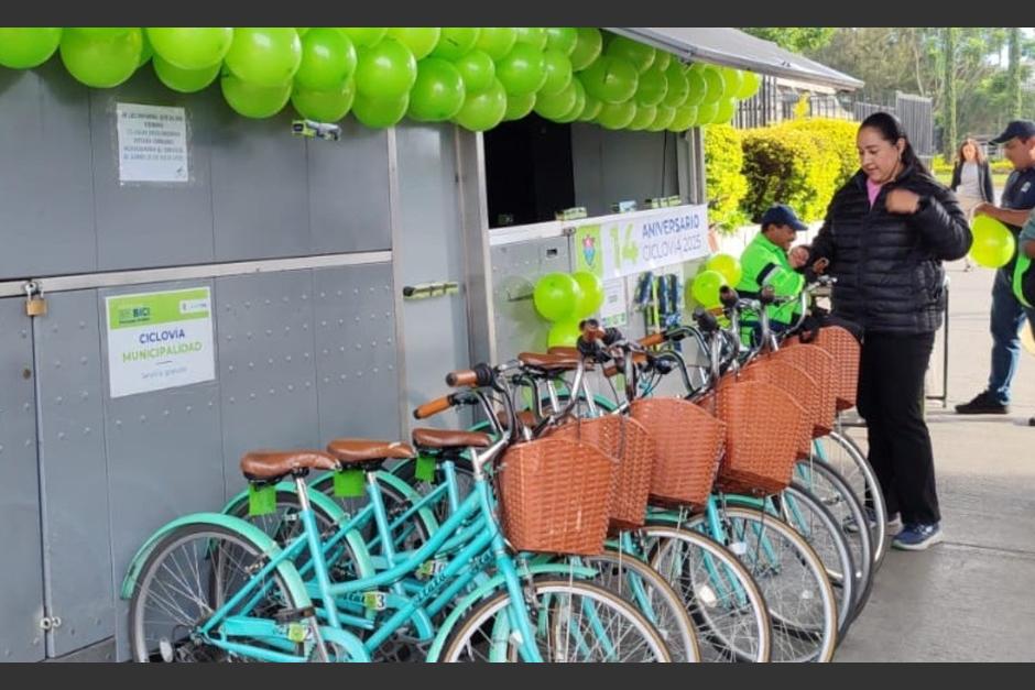 Te prestamos una bici! Fomenta transporte alternativo.&nbsp;(Foto: Cortesía, Municipalidad de Guatemala)