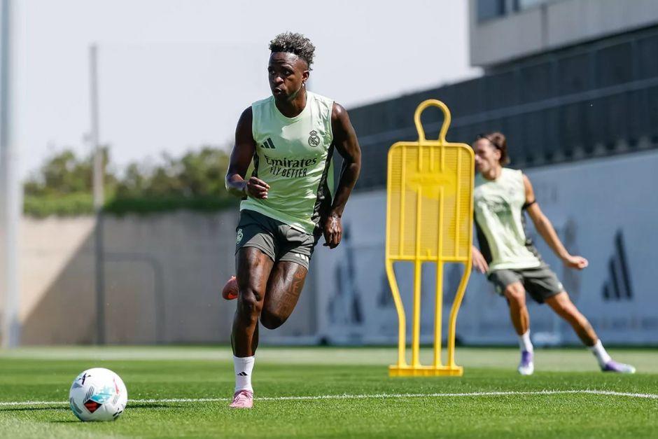 Los merengues se prepararon para este único amistoso de pretemporada antes de jugar su primer partido de liga en el nuevo curso. (Foto: AFP)